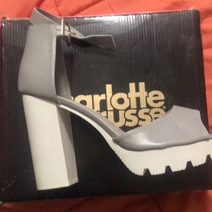 Never worn, grey pumps